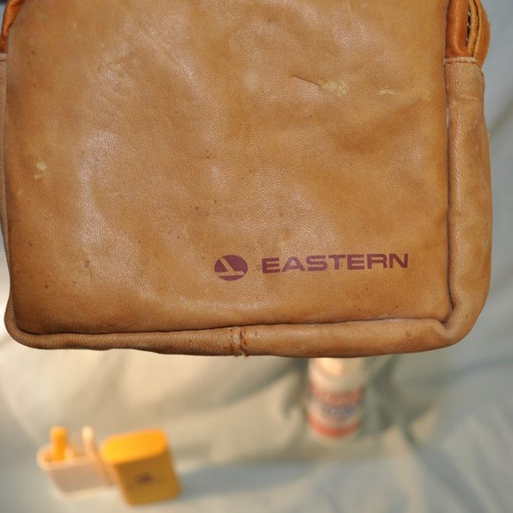 vintage eastern airlines travel leather dopp kit all original UNUSED (O108) - Picture 5 of 12